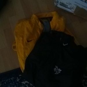 Nike short sleeve windbreakers